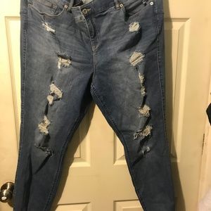 Torrid bombshell skinny